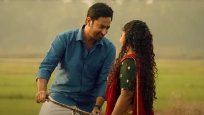 റൊമാന്‍റിക് ട്രാക്കുമായി വീണ്ടും ഹിഷാം; 'മധുര മനോഹര മോഹ'ത്തിലെ വീഡിയോ സോംഗ്