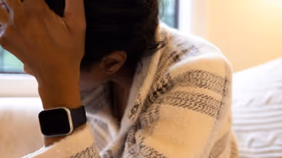 'മൂഡ് സ്വിംഗ്സ്' പരിഹരിക്കാൻ ശ്രമിക്കാം; ഇതാ ചില ടിപ്സ്...