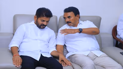 జూపల్లిని కాంగ్రెస్లోకి ఆహ్వానించిన రేవంత్, కోమటిరెడ్డి.. పార్టీలో చేరే అంశంపై ఆయన ఏమన్నారంటే..