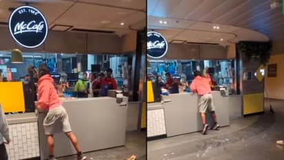 ಗ್ರಾಹಕನ ಮುಖಕ್ಕೆ ಕಾಫಿ ಎರಚಿದ ಮೆಕ್ಡೊನಾಲ್ಡ್ ಸಿಬ್ಬಂದಿ: ವೀಡಿಯೋ ವೈರಲ್