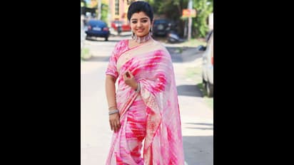 ரவீந்தரை திருமணம் செய்து கொண்ட மகாலட்சுமிக்கு இவ்வளவு பெரிய மகனா? வேஷ்டி சட்டையில் கலக்குறாரே ..! 