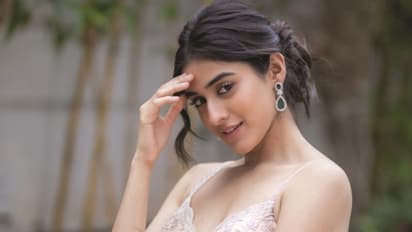 'ఏజెంట్' పోతేనేం...మెగా క్యాంప్ లో 3 సినిమాలు చేసేస్తోంది