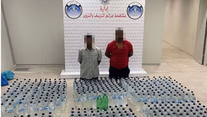 541 ബോട്ടില് മദ്യവുമായി രണ്ട് പ്രവാസികള് പൊലീസിന്റെ പിടിയിലായി