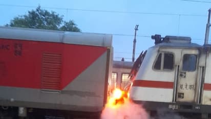 சென்னை - மும்பை ரயிலில் தீ விபத்து! உடனே ரயிலை நிறுத்தியதால் அலறி ஓடி தப்பிய பயணிகள்!