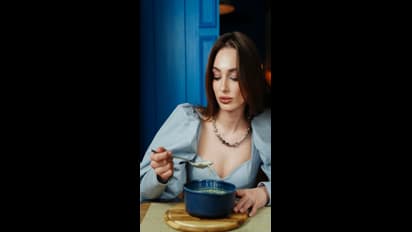 எடையை குறைக்க விரும்புகிறீர்களா? அப்போ காலையில இந்த 4 உணவுகளை ஒருபோதும் சாப்பிடாதீங்க!