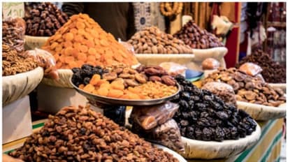 വയറിലെ കൊഴുപ്പ് കുറയ്ക്കാൻ സഹായിക്കുന്ന മൂന്ന് ഡ്രെെ ഫ്രൂട്ട്സുകൾ