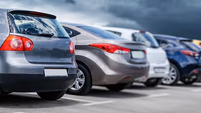 ശമ്പളത്തിനനുസരിച്ച് എത്ര വിലയുള്ള കാർ വാങ്ങണം? ഇതാ ഒരു സൂത്രവാക്യം!