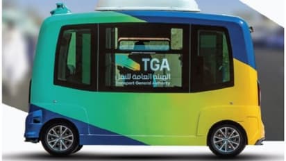 ഹജ്ജ് തീർഥാടകരുടെ യാത്രക്ക് ഇതാദ്യമായി ഇത്തവണ ‘സെൽഫ് ഡ്രൈവിങ്’ ബസുകൾ