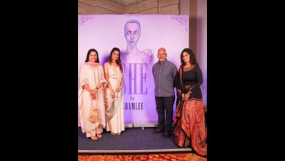 அஜித் மச்சினிச்சி ஷாமிலியின் 'ஷீ' ஆர்ட் கேலரி திறப்பு விழா..! ஏ.ஆர்.ரகுமான், மணிரத்னம் உள்ளிட்ட பலர் பங்கேற்பு