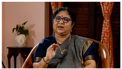 'കരുവന്നൂർ ബാങ്കിനെ കരകയറ്റാനുള്ള ആത്മാർഥമായ പരിശ്രമം നടത്തുന്നു': മന്ത്രി ആർ ബിന്ദു