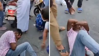 ಕಿರುಕುಳ ನೀಡಿದ ವ್ಯಕ್ತಿಗೆ ನಡುರಸ್ತೆಯಲ್ಲಿಯೇ ಬೆಲ್ಟ್ನಲ್ಲಿ ಬಾರಿಸಿದ ಡೇರ್ಡೆವಿಲ್ ಅಕ್ಕ-ತಂಗಿ!