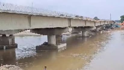 బీహార్‌లో కూలిన‌ మ‌రో నిర్మాణంలోని వంతెన.. నెలలో రెండో ఘ‌ట‌న