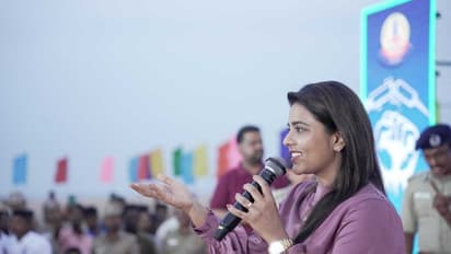 எனக்கு வேண்டாம்... நமக்கு வேண்டாம்..! போதை பொருள் விழிப்புணர்வு நிகழ்ச்சியில் கலந்து கொண்ட ஐஸ்வர்யா ராஜேஷ்!