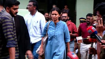 വ്യാജരേഖാ കേസിൽ ചോദ്യം ചെയ്യാൻ നീലേശ്വരം പൊലീസിന്റെ നോട്ടീസ്; വിദ്യ ഇന്ന് ഹാജരാകണം