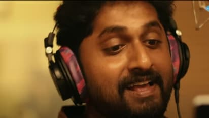 അഭിനയം മാത്രമല്ല, പാട്ടും വശമുണ്ട്; 'നദികളില്‍ സുന്ദരി യമുന'യിൽ ​ഗായകനായി ധ്യാൻ- വീഡിയോ