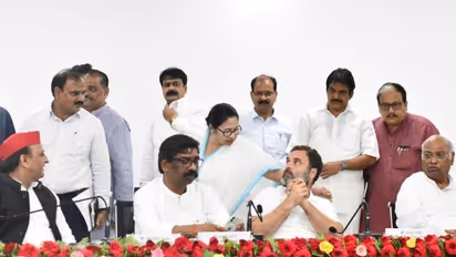 ಮೂರೇ ದಿನಕ್ಕೆ ವಿಪಕ್ಷಗಳ ಮೈತ್ರಿ ಠುಸ್‌! ಪರಸ್ಪರ ಕಚ್ಚಾಡಿಕೊಂಡ ಕಾಂಗ್ರೆಸ್‌, ಟಿಎಂಸಿ, ಸಿಪಿಎಂ