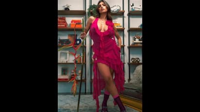 ஆபாச படத்தால் மாறிய பெயர்... அப்போ மியா கலிபாவின் ஒரிஜினல் பெயர் இது இல்லையா? இவ்ளோ நாள் இது தெரியாம போச்சே