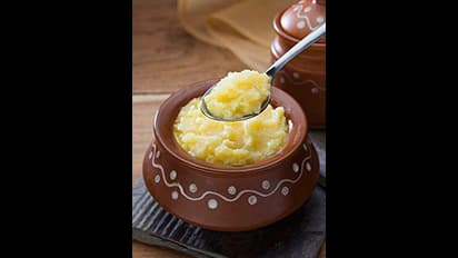 ಮಳೆಗಾಲದಲ್ಲಿ ಕೀಲು ನೋವು ಬೇಡವೆಂದರೆ ಇದನ್ನು ಅಗತ್ಯವಾಗಿ ಸೇವಿಸಬೇಕು