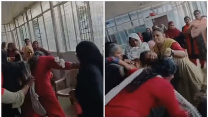 വാക്ക്പോരിൽ തുടങ്ങി കൂട്ടത്തല്ലായി; കുടുംബശ്രീ അംഗങ്ങൾ തമ്മിൽ ചേരിതിരിഞ്ഞ് കൂട്ടയടി, പരാതി നല്കി ഇരുവിഭാഗവും