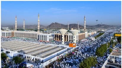 ഹജ്ജിന്റെ സുപ്രധാന ചടങ്ങായ അറഫ സംഗമത്തിന് തുടക്കം; ഇന്ന് സൂര്യാസ്തമയം വരെ ഹാജിമാര് അറഫയില്