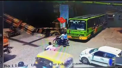 WATCH: Iron pillar grid in Karnataka's Hubballi collapses in middle of busy road
