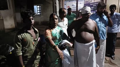 பழனியில் ஆம்லேட் லேட்டானதால் ஹோட்டல் உரிமையாளர் மண்டை உடைப்பு