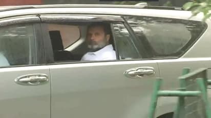 மணிப்பூர் புறப்பட்ட ராகுல் காந்தி: நிவாரண முகாம்களை பார்வையிடுகிறார்!