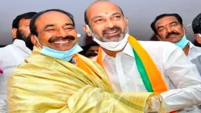 ‘కమలం’లో చిచ్చుపెట్టిన సోషల్ మీడియా పోస్టులు.. నాంపల్లి ఆఫీసులోనే ఈటల, బండి వర్గీయుల పరస్పర దూషణలు..