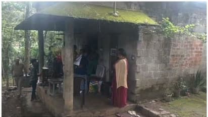 ചേനയെന്ന് കരുതി, വെട്ടുകത്തി കൊണ്ട് വെട്ടി; ഉഗ്രസ്ഫോടനത്തില് യുവതിയുടെ കൈപ്പത്തി അറ്റു, കാഴ്ച പോയി!