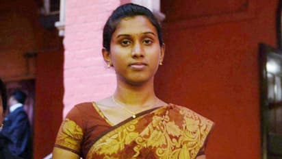 திருநங்கைகள் குழந்தையைத் தத்தெடுக்கக் கூடாதா? பிரித்திகா தாக்கல் செய்த மனு - விசாரணை முடிவு என்ன?