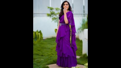 చీరలాంటి డ్రెస్ లో రష్మీ గౌతమ్ అదిరిపోయే లుక్.. ఖతర్నాక్ ఫోజులతో మతిపోగొడుతున్న స్టార్ యాంకర్ 