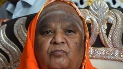 ಕಾಂಗ್ರೆಸ್ ಪೂರ್ಣಾವಧಿ ಅಧಿಕಾರ ನಡೆಸುತ್ತಾ?: ನಿಗೂಢ ಭವಿಷ್ಯ ನುಡಿದ ಕೋಡಿಮಠ ಸ್ವಾಮೀಜಿ