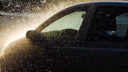 Kerala witnesses heavy rainfall; Red alert in two districts; Educational institutions closed in 3 districts