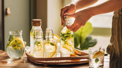 ദിവസവും നാരങ്ങാവെള്ളം കുടിക്കാമോ? ഈ ദോഷങ്ങളെ തിരിച്ചറിയാം...