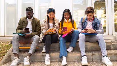 Teenagers, include these hobbies in your routine for adopting creative lifestyle