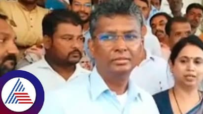 ಭಾರೀ ಸಂಚಲನ ಮೂಡಿಸಿದ ಸತೀಶ ಜಾರಕಿಹೊಳಿ ನಡೆ ; 20ಕ್ಕೂ ಅಧಿಕ ಶಾಸಕರನ್ನು ಒಟ್ಟುಗೂಡಿಸಿ ಹೊರಟಿದ್ದು ಎಲ್ಲಿಗೆ?