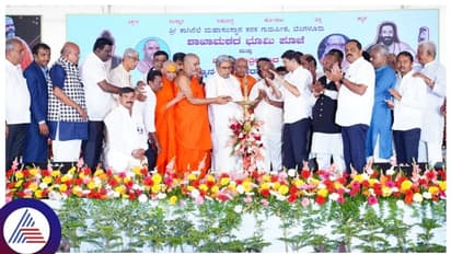 ಸ್ವಾಮೀಜಿಗಳನ್ನು ತಯಾರಿ ಮಾಡುವ ಜವಾಬ್ದಾರಿ ವಿಶ್ವನಾಥ್‌ಗೆ ಕೊಟ್ಟೆ: ಸಿಎಂ ಸಿದ್ದರಾಮಯ್ಯ