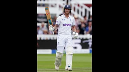 த்ரோவில் பந்து பேட்டில் பட்டு, பவுண்டரி சென்றால் ஓகே, இப்போ ஜானி பேர்ஸ்டோவுக்கு அவுட் இல்லையா?