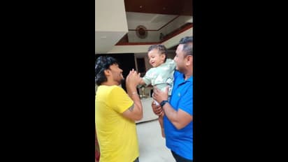 ನಟಿ ಅಮೂಲ್ಯ ಅವಳಿ ಮಕ್ಕಳ ಜೊತೆ ನಟ ಗಣೇಶ್ ತುಂಟಾಟ; ಚೆಲುವಿನ ಚಿತ್ತಾರಕ್ಕೆ ಟ್ವಿಸ್ಟ್‌ ಕೊಟ್ಟ ನೆಟ್ಟಿಗರ ಕಾಮೆಂಟ್! 