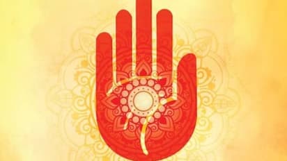 குரு பூர்ணிமா 2023: இன்று எந்தெந்த ராசிக்காரர்கள் என்னென்ன பொருட்களை தானம் செய்யலாம்?