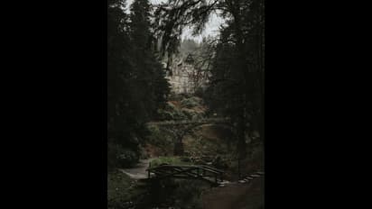 ಈ ಭವನದಲ್ಲಿ ರಾತ್ರಿ ಹೊತ್ತು ಕೇಳಿ ಬರುತ್ತೆ, ಅಳುವ ಧ್ವನಿ, ರಕ್ತದ ಹೆಜ್ಜೆ ಗುರುತು… 