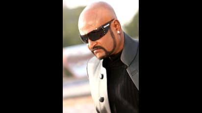 சூப்பர்ஸ்டார் முதல் தனுஷ் வரை... சினிமாவுக்காக ஒரிஜினல் ‘மொட்டை பாஸ்’ ஆக மாறி மாஸ் காட்டிய டாப் ஹீரோஸ்