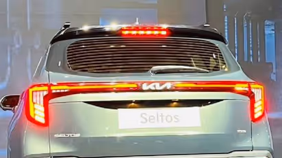 புதிய கியா செல்டோஸ்: விரைவில் வரும் ஹைப்ரிட் பதிப்பு.. தாறுமாறான அம்சங்கள்!