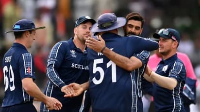 ஷாக்கிங் நியூஸ்; ஜிம்பாப்வே அணியை கதற வைத்த ஸ்காட்லாந்து: உலகக் கோப்பைக்கு தகுதி பெறுவது யார்?