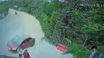 ವಾಕಿಂಗ್ ಹೋಗ್ತಿದ್ದೋರ ಮೇಲೆ ಹರಿದ ಕಾರು: ತಾಯಿ - ಮಗು ಸೇರಿ ಮೂವರ ಬಲಿ; ಸಿಸಿ ಕ್ಯಾಮರಾದಲ್ಲಿ ಆಘಾತಕಾರಿ ದೃಶ್ಯ ಸೆರೆ