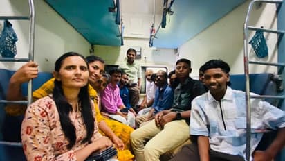 ജനാധിപത്യ വിജയത്തിനായുള്ള പ്രവര്ത്തനങ്ങള്ക്ക് എംപിയുടെ സമ്മാനം, ദില്ലിയിലേക്ക് അഗളിയിലെ വിദ്യാര്ത്ഥികള്