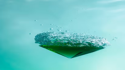 மரகதம் அணிந்தால் நன்மைகள் இவ்வளவா? இதன் அற்புத ரகசியம் இதோ..!!