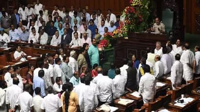 ಸಾರಿಗೆ ನೌಕರನ ಆತ್ಮಹತ್ಯೆ ಯತ್ನ: ಚೆಲುವರಾಯಸ್ವಾಮಿ, ಎಚ್ಡಿಕೆ, ಸಿದ್ದು ಮಾತಿನ ಚಕಮಕಿ, ಕೋಲಾಹಲ