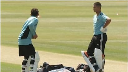 വിരാട് കോലി ബാറ്റിംഗ് പരിശീലകനായപ്പോള്‍! അനുസരണയുള്ള കുട്ടിയായി യശസ്വി ജയ്‌സ്വാള്‍ - വീഡിയോ