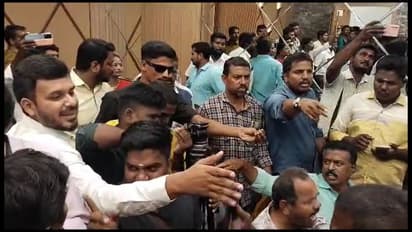 நாம் தமிழர் கட்சி நிர்வாகிகள் - பத்திரிகையாளர்கள் இடையே வாக்குவாதம்; திண்டுக்கல்லில் சலசலப்பு